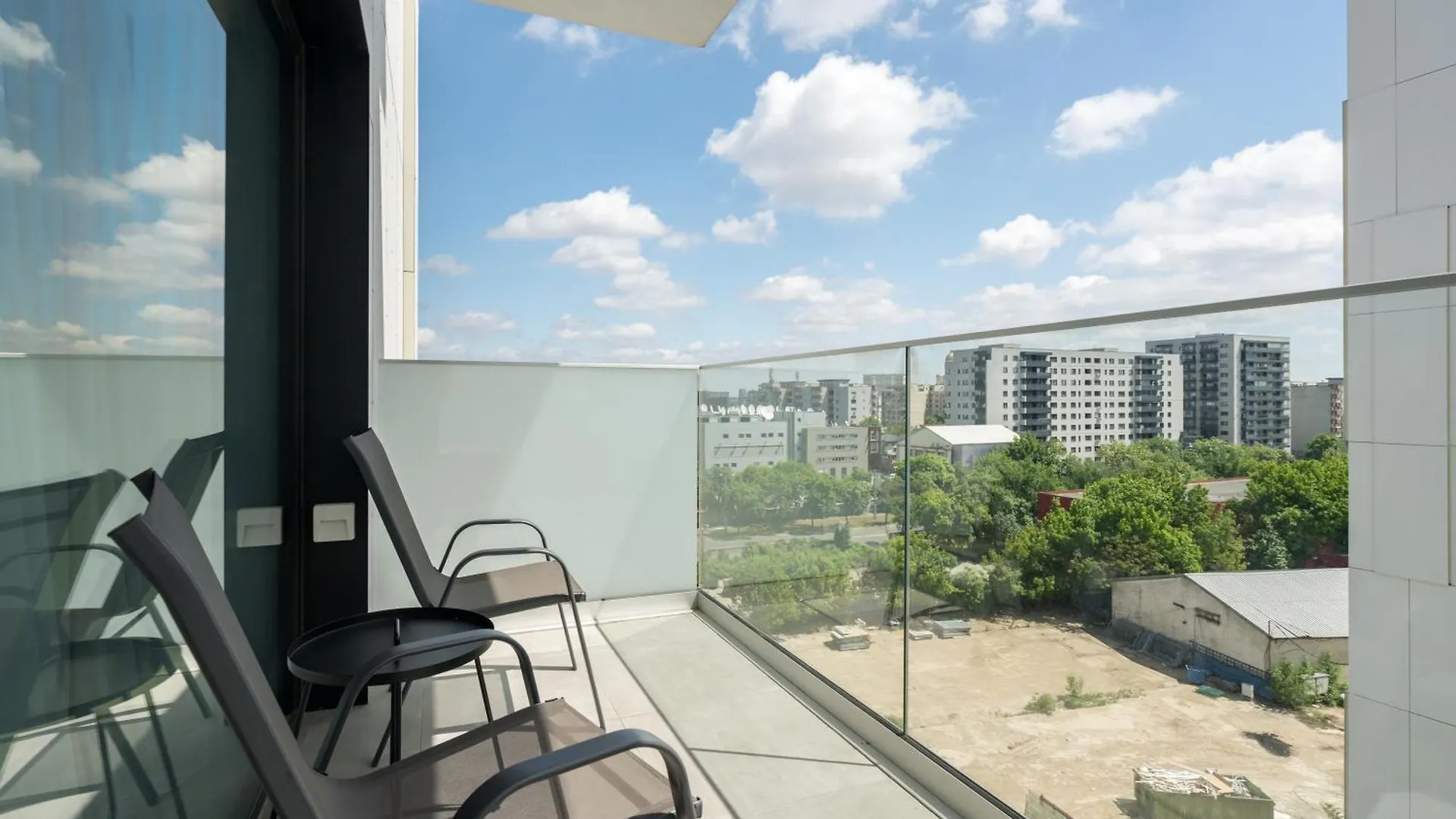 Wheat Of Coffee With King Bed In Ocp Apartamento Bucareste