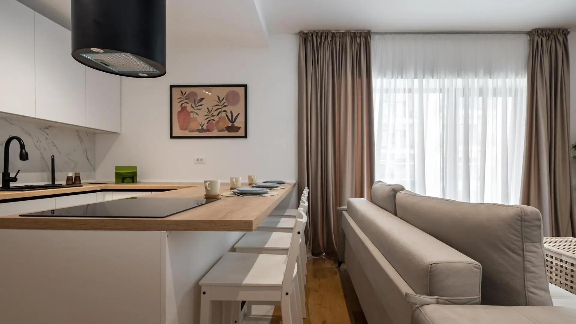 Wheat Of Coffee With King Bed In Ocp Apartamento Bucareste
