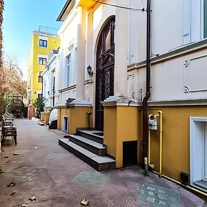 Vandrarhem 5 Stars High, Bukarest