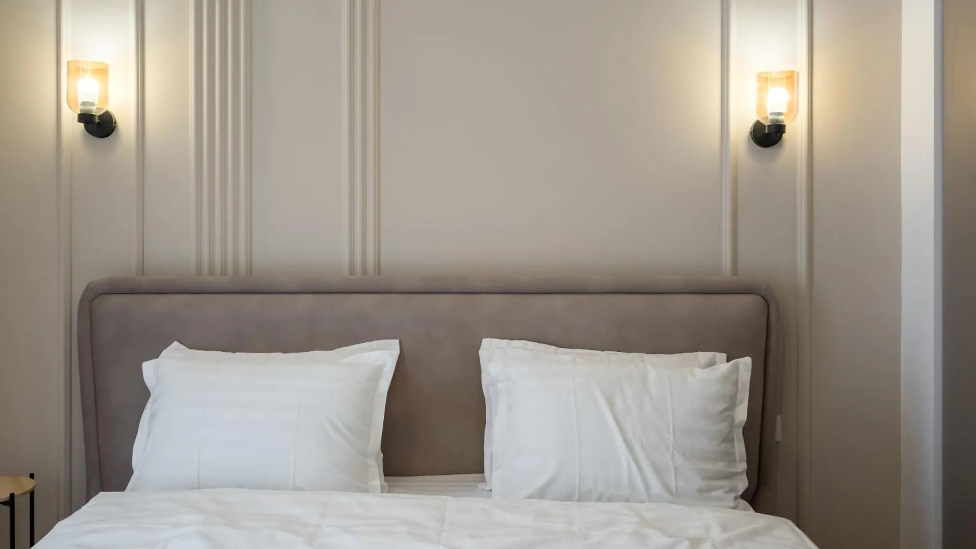Wheat Of Coffee With King Bed In Ocp Lägenhet Bukarest